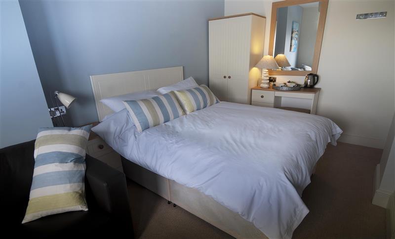The Paris Hotel Coverack Eksteriør bilde